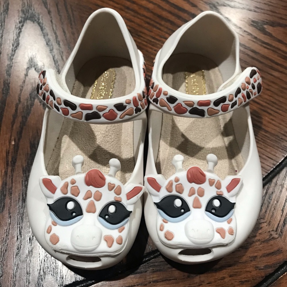 Mini Melisa adorable cream beige giraffe girl shoes